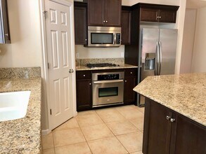 3947 Chessa Ln in Clovis, CA - Building Photo - Building Photo