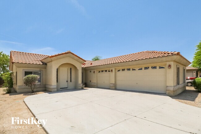 8429 W Avalon Dr in Phoenix, AZ - Building Photo - Building Photo