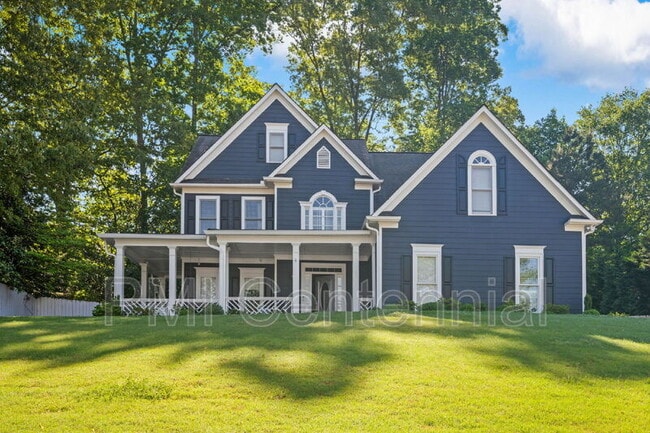 property at 2506 Retreat Dr NE