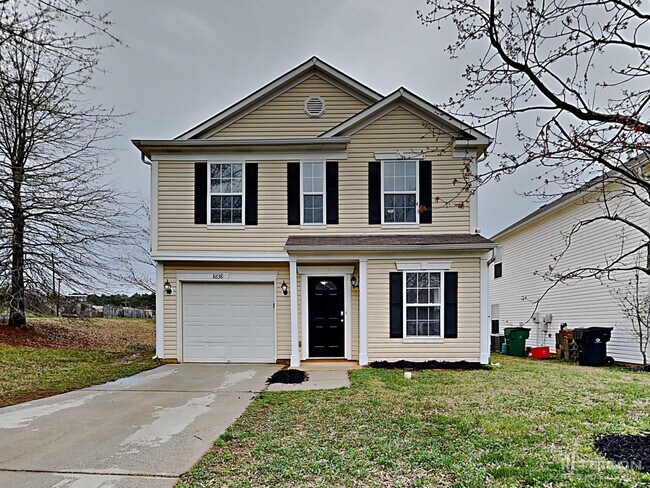 8638 Panglemont Drive in Charlotte, NC - Foto de edificio - Building Photo