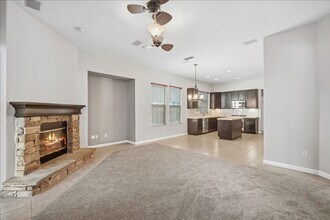 121 Connor Cir in Sacramento, CA - Building Photo - Building Photo