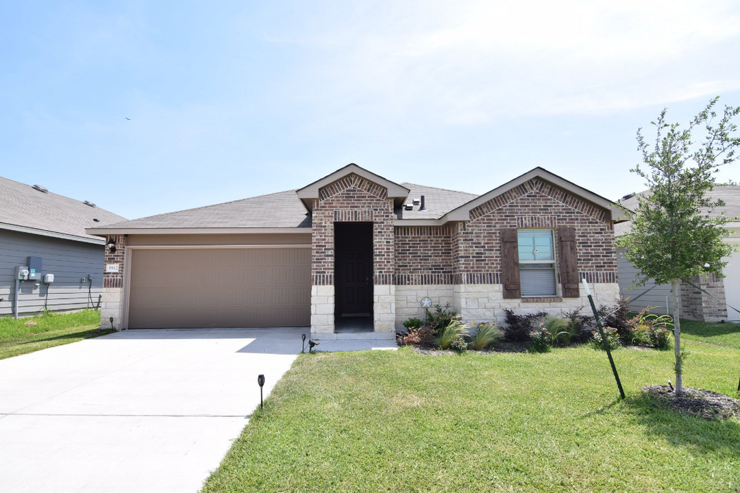 5912 Sally Ride Ln in Killeen, TX - Building Photo
