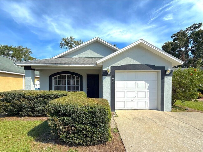 property at 1671 Sunset View Cir