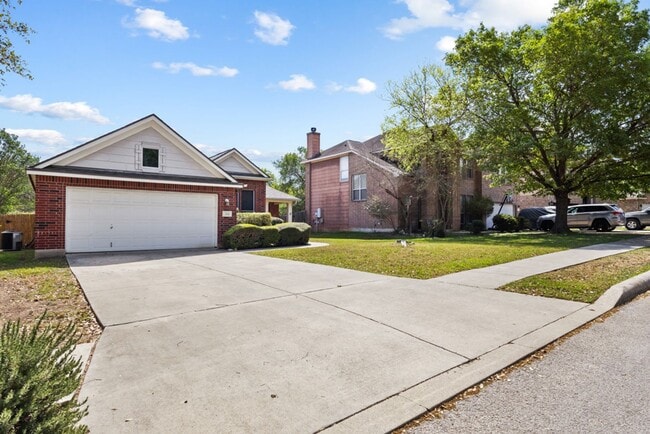 1318 Coronado Blvd in Universal City, TX - Building Photo - Building Photo