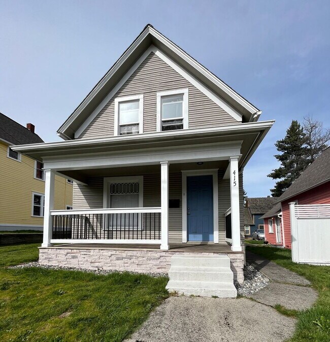 property at 415 Lakeway Dr