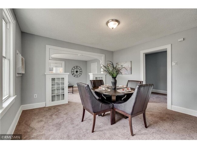 property at 3003 California St NE