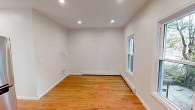130 Putnam St in Boston, MA - Building Photo - Building Photo