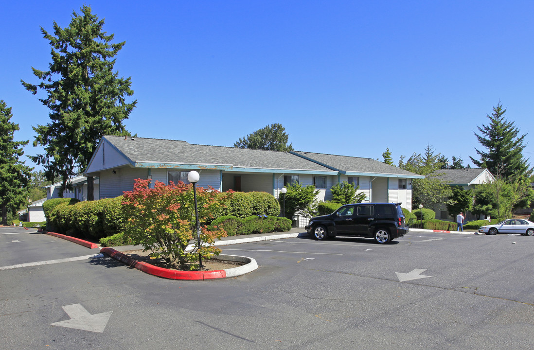 Beverly Village Apartments in Everett, WA - Building Photo