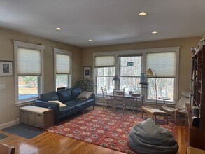 5 Twin Brooks Dr in Hanover, NH - Building Photo - Building Photo