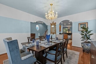 1405 Longwood Dr in Norfolk, VA - Building Photo - Building Photo