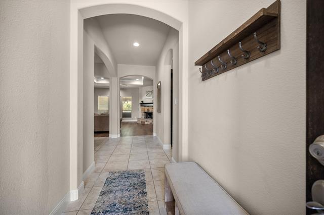 909 Thistle Hl Trl in Weatherford, TX - Building Photo - Building Photo