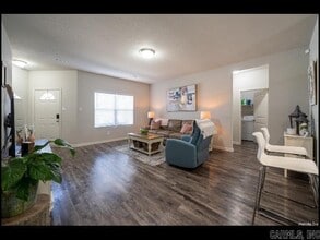 2090 Matthews Meadow Ln in Conway, AR - Building Photo - Building Photo