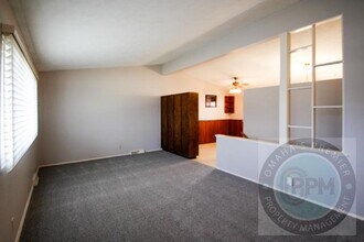 2524 N 96th Dr in Omaha, NE - Building Photo - Building Photo