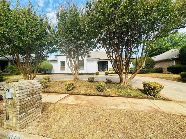 property at 613 Glenview Cir