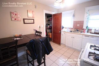 97 Oakland St, Unit 2 in Boston, MA - Building Photo - Building Photo