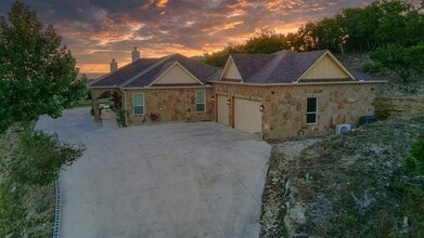 21404 Lonesome Ct in Leander, TX - Building Photo - Building Photo