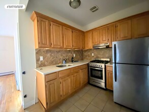 8 Spencer Pl in Brooklyn, NY - Building Photo - Building Photo