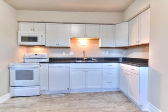 434 West Park Ave, Unit 434 in Waukesha, WI - Building Photo - Building Photo