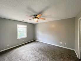 4419 Torrance Dr NW, Unit D in Huntsville, AL - Building Photo