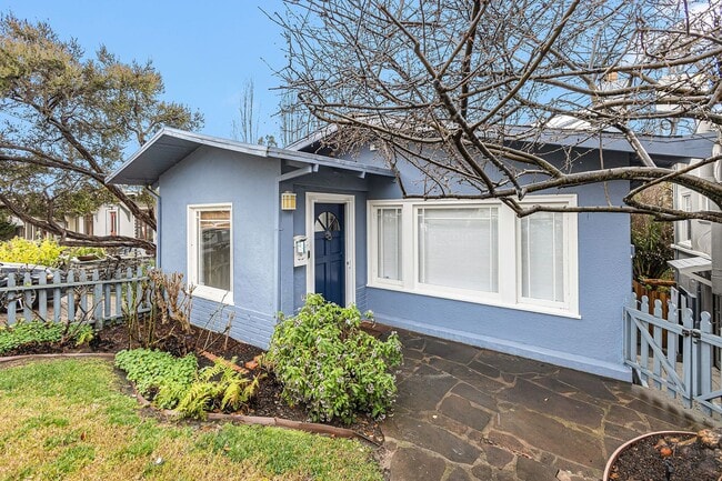 3901 Everett Ave in Oakland, CA - Building Photo - Building Photo