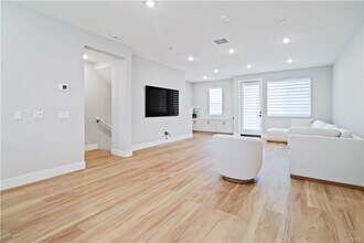 32017 Paseo Rama in San Juan Capistrano, CA - Building Photo - Building Photo