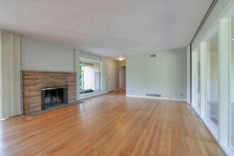 14691 Horseshoe Dr in Saratoga, CA - Building Photo - Building Photo