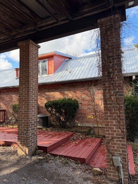 1906 Pennsylvania Ave in Wellston, OH - Building Photo - Building Photo