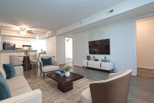 Villas at Mueller in Austin, TX - Building Photo