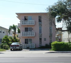 2108 SW 1st St Apartamentos