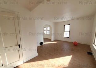 824 Logan Ave in Waterloo, IA - Building Photo - Building Photo