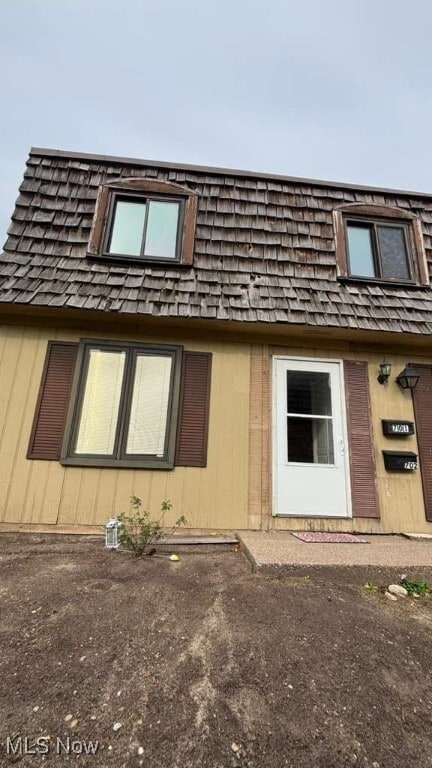 property at 1651 Mentor Ave