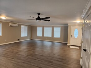 17040 Azusa Rd in Bend, OR - Building Photo - Building Photo