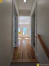 12 Myrtle St, Unit Myrtle in Boston, MA - Foto de edificio - Building Photo