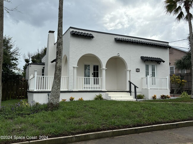 402 Hillside Ave in Daytona Beach, FL - Building Photo - Building Photo