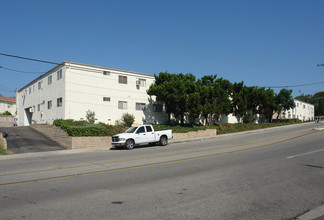 Four Sons in Thousand Oaks, CA - Building Photo - Building Photo