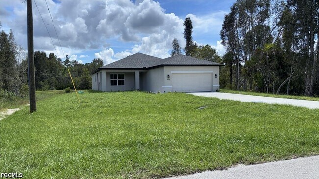 property at 505 Greenbriar Blvd