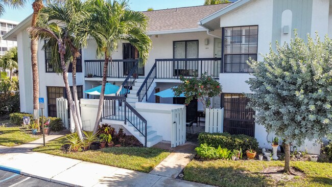 property at 1405 S Federal Hwy