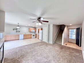 1728 Elk Springs St in Loveland, CO - Foto de edificio - Building Photo