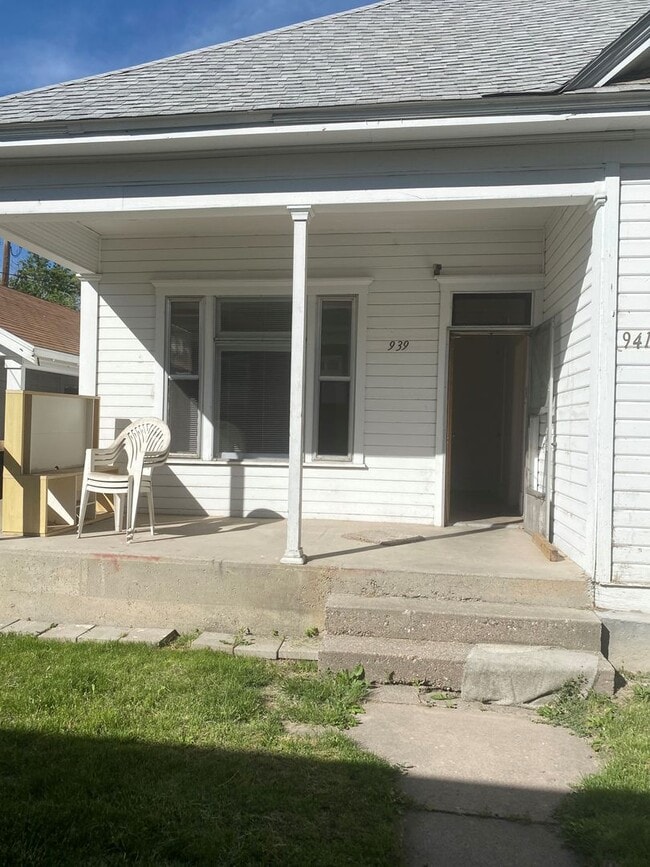 property at 941 N Arthur Ave