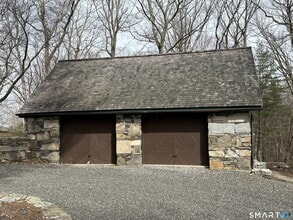 40 Looking Glass Hill Rd in Litchfield, CT - Building Photo - Building Photo