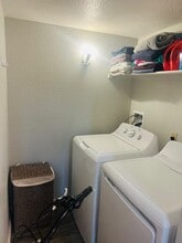 3511 E Baseline Rd, Unit Shadow Mountain Villas in Phoenix, AZ - Building Photo - Building Photo