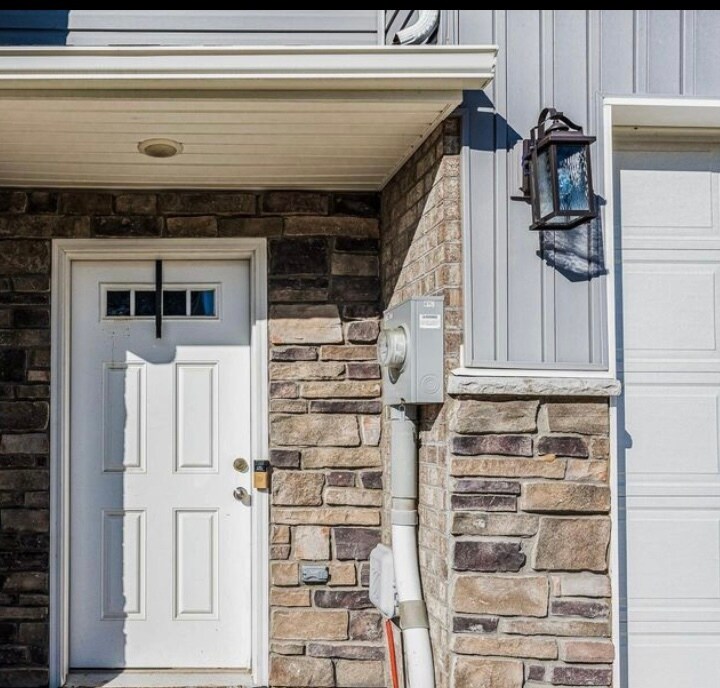 2046 Mountain Ash Ln in Morgantown, WV - Building Photo