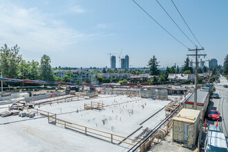 7510 Kingsway in Burnaby, BC - Building Photo - Building Photo