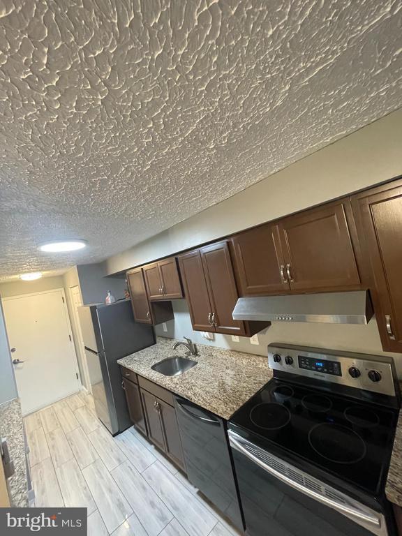property at 19521 Gunners Branch Rd