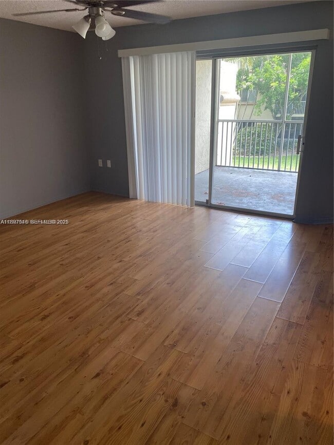 property at 19215 Glenmoor Dr