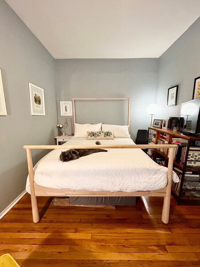 54 Vermilyea Ave-Unit -3 in New York, NY - Building Photo - Building Photo