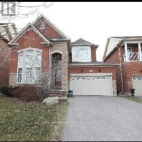 5 Sea Lion Rd in Brampton, ON - Building Photo
