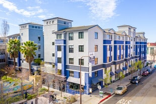 K Street Flats in Berkeley, CA - Building Photo