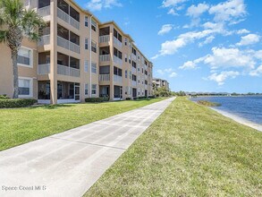 6838 Toland Dr, Unit 205 in Melbourne, FL - Foto de edificio - Building Photo