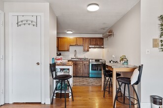 239 Kelton St in Boston, MA - Building Photo - Building Photo